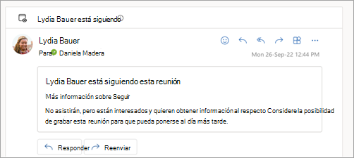 Captura de pantalla que muestra la respuesta de correo electrónico que el asistente está siguiendo a la reunión