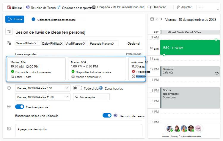 La imagen muestra el formulario crear evento para una reunión que el organizador intenta programar. El organizador ha seleccionado el botón de alternancia en persona. Así, en la sección Horas sugeridas, se pueden ver tres tarjetas de horas sugeridas diferentes, de las cuales las dos primeras son intervalos de tiempo en los que todos pueden asistir a la reunión en persona.