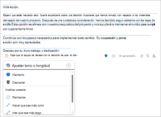 Muestra la página Nuevo correo de Outlook con un borrador creado por Outlook. Debajo del borrador hay opciones para conservar, descartar o cambiar el borrador.