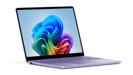 Vista en ángulo de Surface Laptop 13 pulgadas 1ª edición